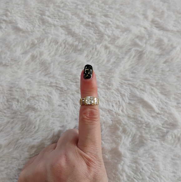 14K Gold QVC Diamonique CZ Stone Ring - Picture 2 of 8